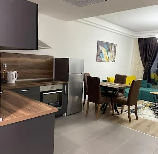 Skyline Апартаменти *